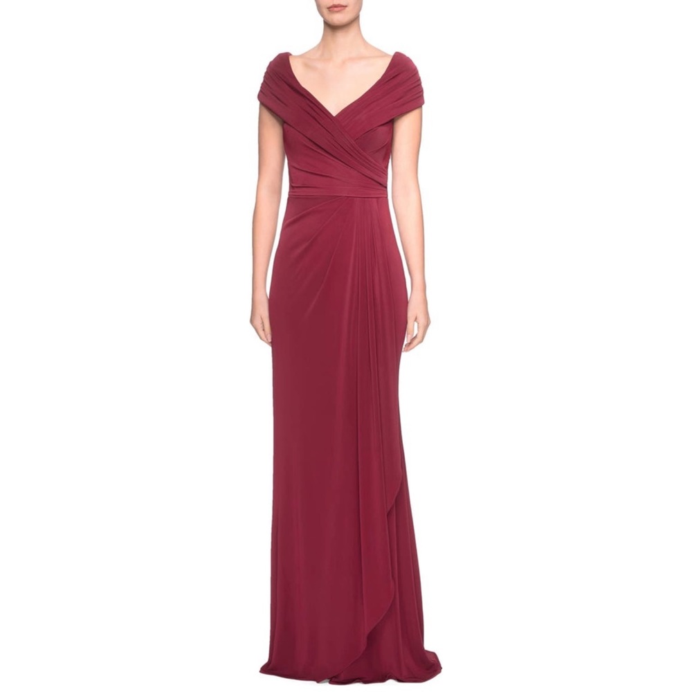 La Femme Jersey Gown Wine Red Size 6‎ Ruched Wedding Formal Event Holiday 26519